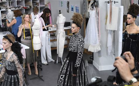 chanel atelier premiere olivia|chanel couture.